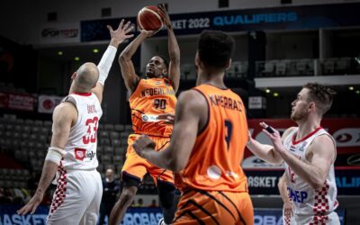 Charlon Kloof organiseert basketbalkamp in Utrecht; ‘het wordt een life changing experience’