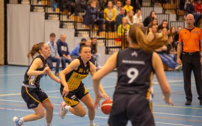 Basketbalsters Sportiff Grasshoppers delen eerste klap uit in strijd om landstitel