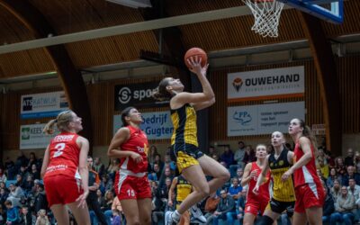 Grasshoppers als enige nog ongeslagen in WBL na winst in topper tegen Lions