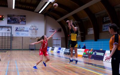 Grasshoppers, Lekdetec.nl en Lions in achtervolging op Den Helder