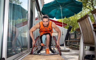 Mariska Beijer traint thuis voor de lens van Anthony Benoit