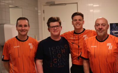 Jonge scheidsrechter Levin de Bruin krijgt een kijkje in arbitragekeuken