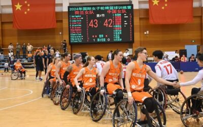 Rolstoelvrouwen werken in China richting Paralympics-vorm