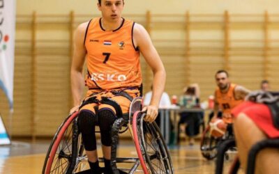 Rolstoelbasketballer Patrick de Boer zorgt dat de basisdingen worden gedaan